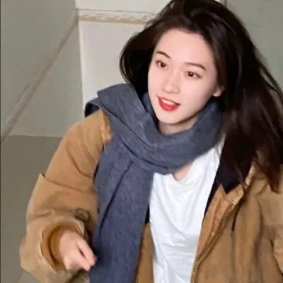 安娜·卡拉曼佐夫